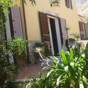 https://villa-indipendente.sicilyhotelsitaly.net